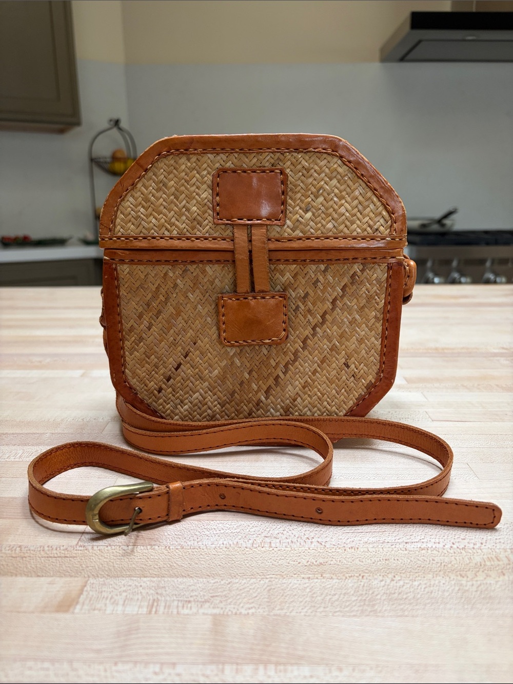 Vintage Woven Crossybody Bag
